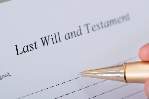 Do You Need a Trust If You Already Have a Will in Florida?